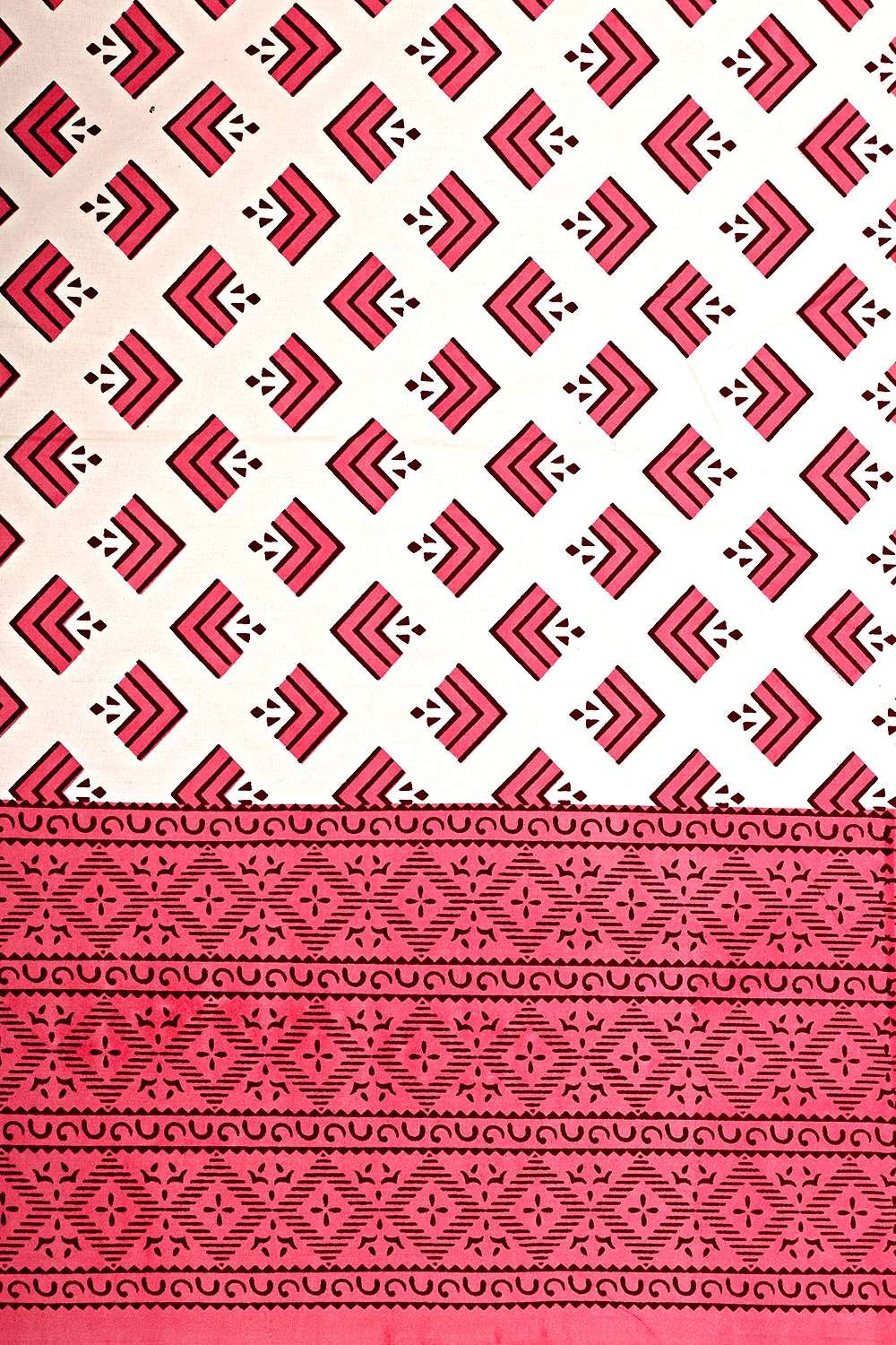 Jaipuri Cotton Printed Double Bedsheet With Two Pillow Covers - Image 3